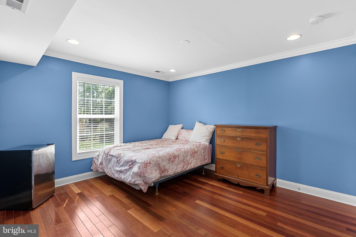 Annandale, Virginia, 22003, United States, 4 Bedrooms Bedrooms, ,4 BathroomsBathrooms,Residential,Active,2044601