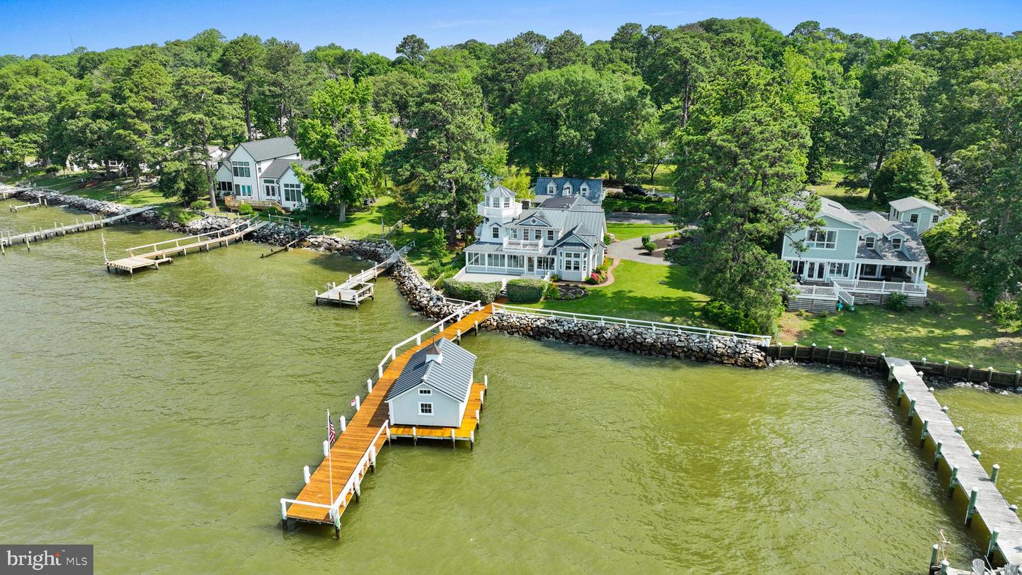 Cobb Island, Maryland, 20625, United States, 6 Bedrooms Bedrooms, ,6 BathroomsBathrooms,Residential,Contingent,1849506