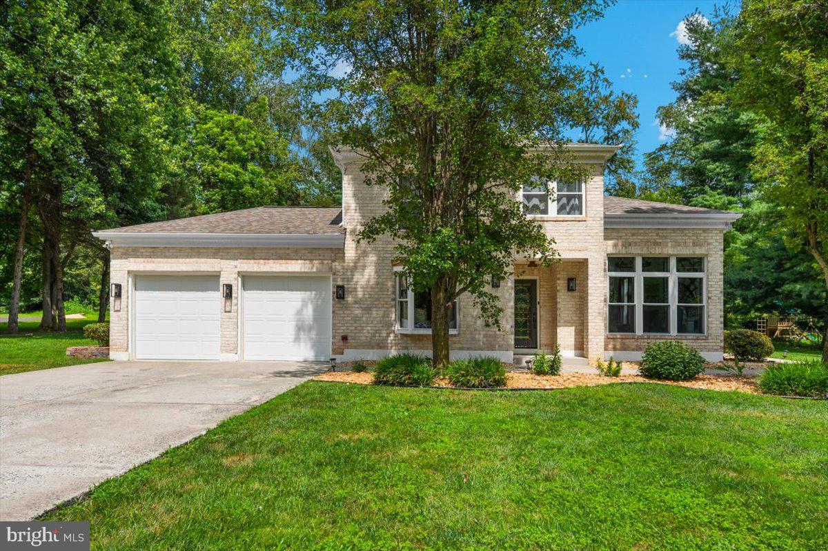 Fairfax, Virginia, 22030, United States, 5 Bedrooms Bedrooms, ,4 BathroomsBathrooms,Residential,Active,1892608