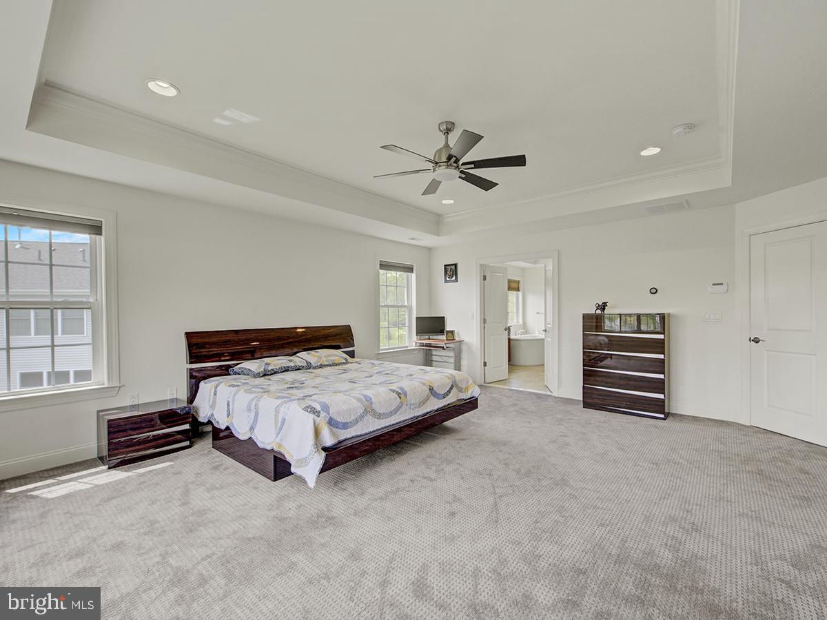 Monmouth Junction, New Jersey, 08852, United States, 5 Bedrooms Bedrooms, ,6 BathroomsBathrooms,Residential,Active,1820314