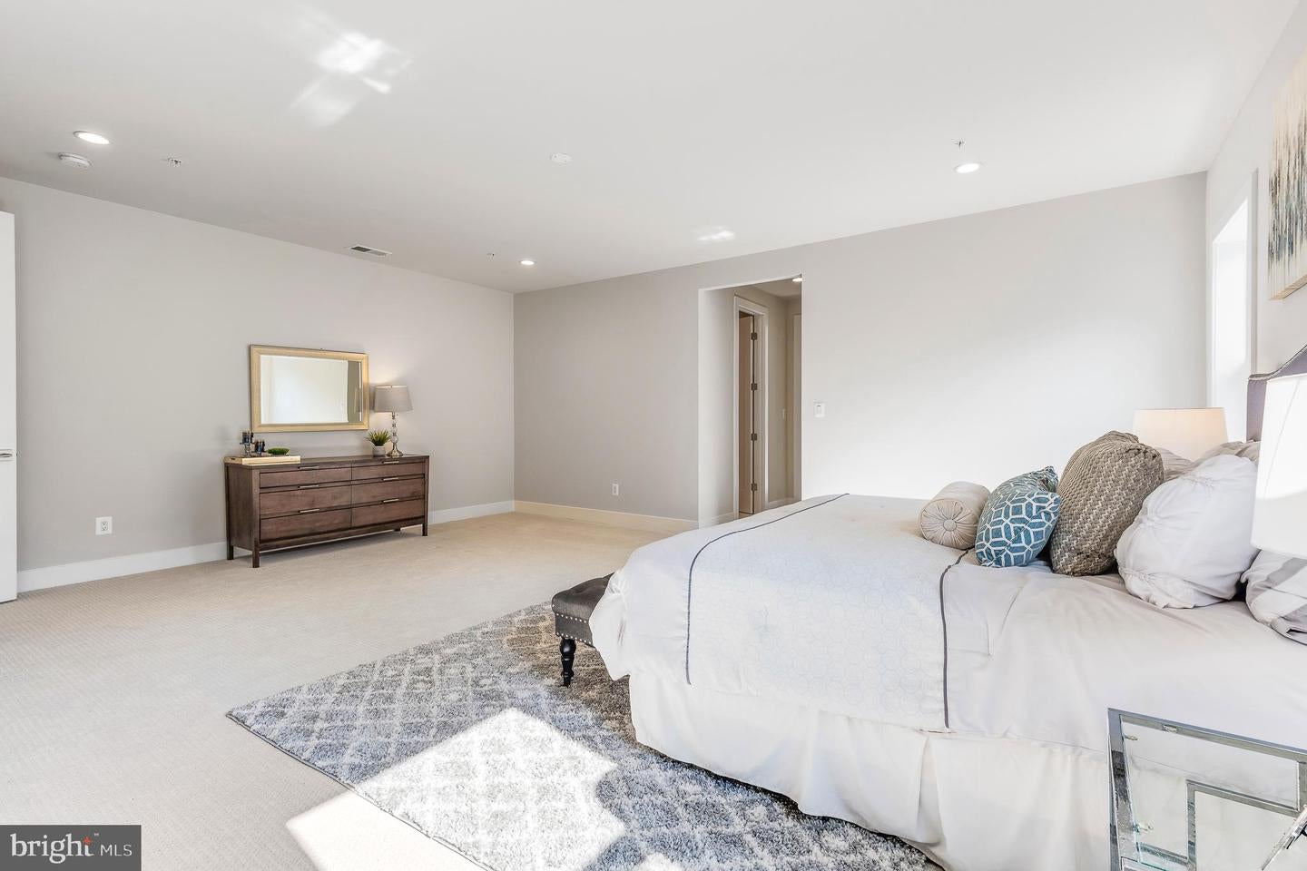 Bethesda, Maryland, 20817, United States, 5 Bedrooms Bedrooms, ,5 BathroomsBathrooms,Residential,Active,1880183