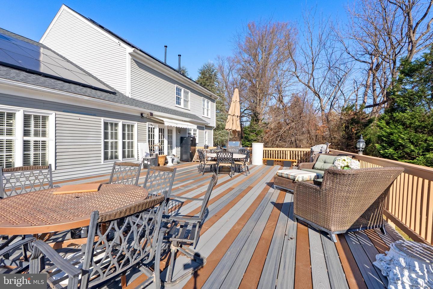 Gaithersburg, Maryland, 20879, United States, 5 Bedrooms Bedrooms, ,5 BathroomsBathrooms,Residential,Active,1999190