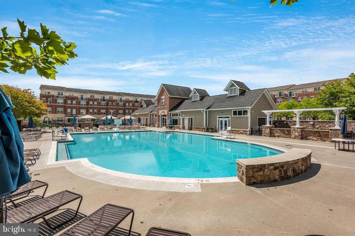 Brambleton, Virginia, 20148, United States, 4 Bedrooms Bedrooms, ,5 BathroomsBathrooms,Residential,Pending,2045666