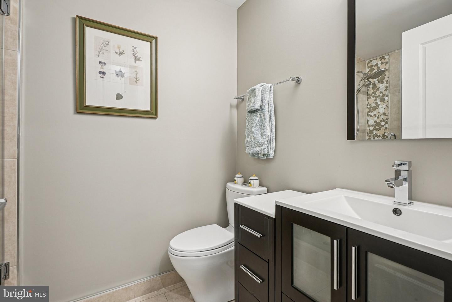 Philadelphia, Pennsylvania, 19147, United States, 4 Bedrooms Bedrooms, ,4 BathroomsBathrooms,Residential,Active,1999178