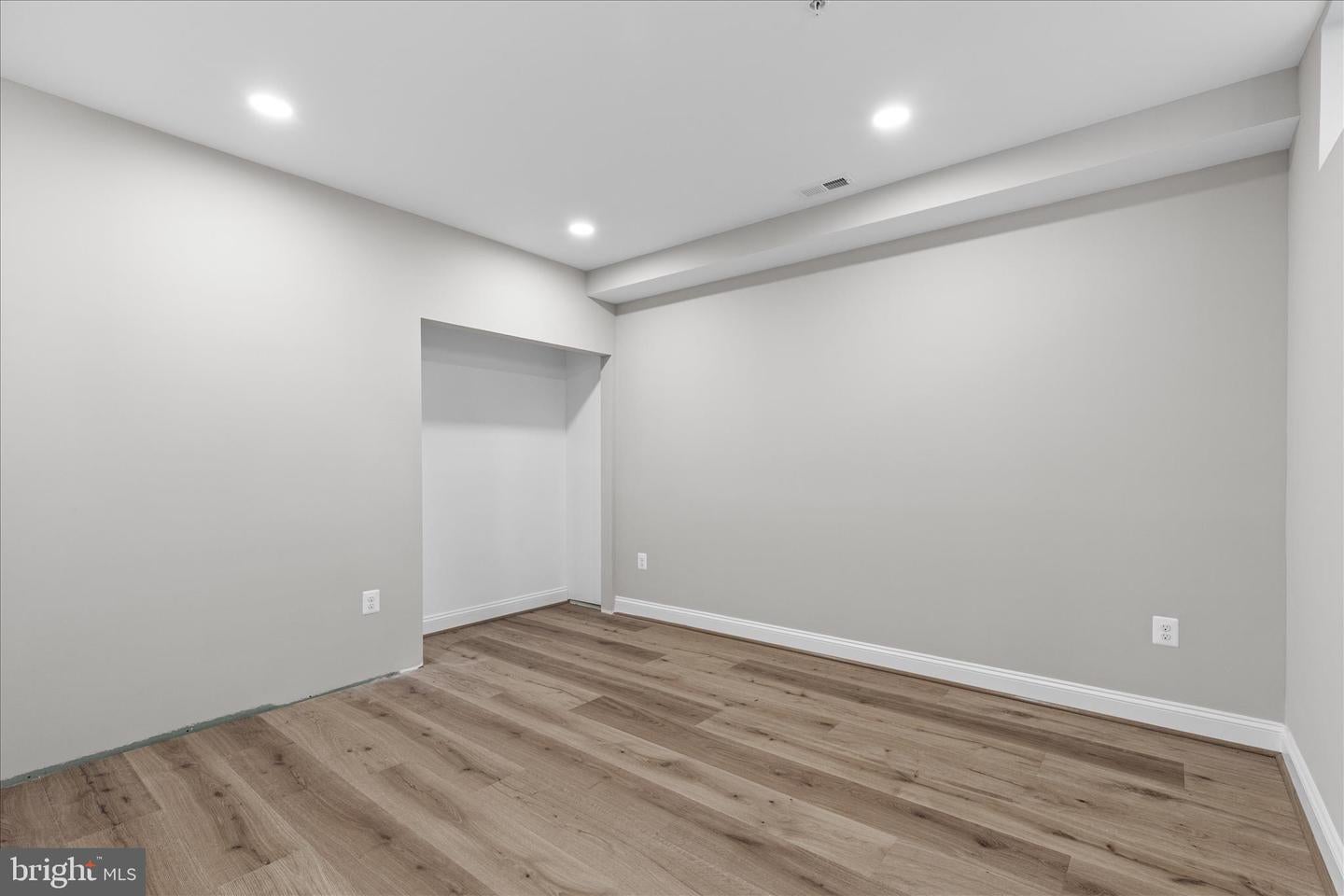 Fort Washington, Maryland, 20744, United States, 5 Bedrooms Bedrooms, ,4 BathroomsBathrooms,Residential,Active,1987253