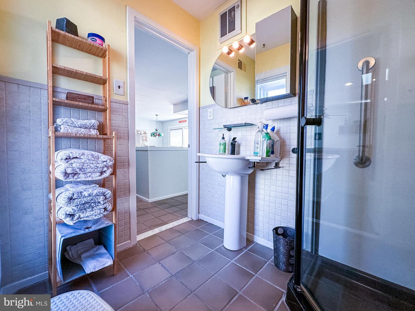 Longport, New Jersey, 08403, United States, 3 Bedrooms Bedrooms, ,2 BathroomsBathrooms,Residential,Active,1936141