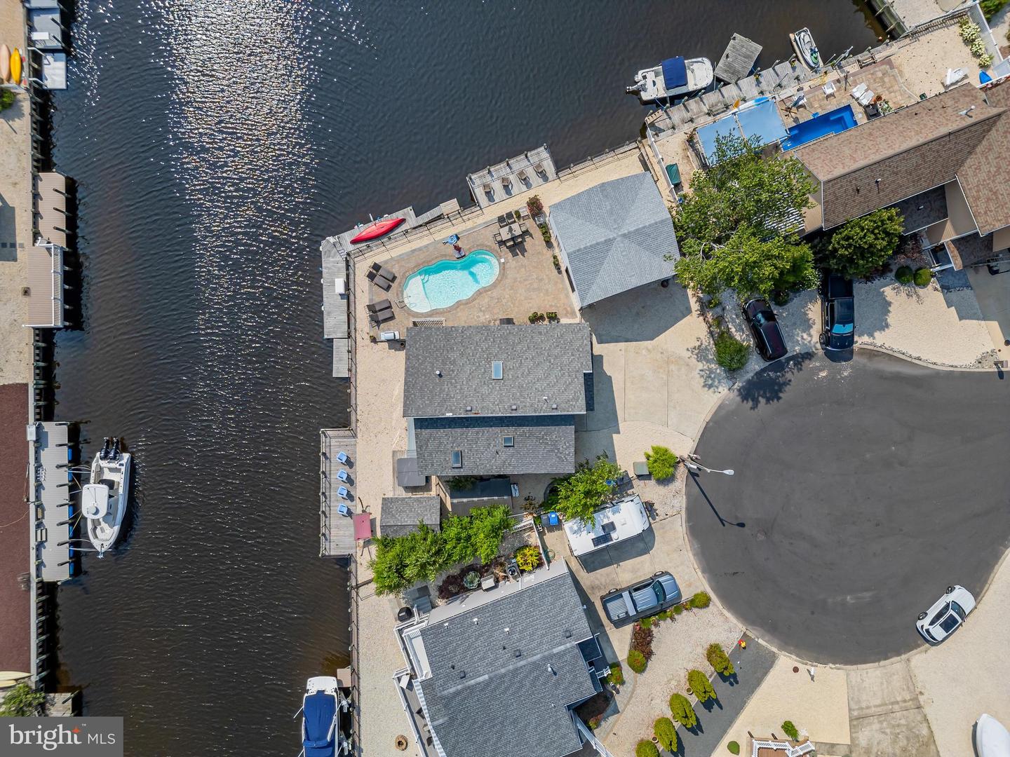 Manahawkin, New Jersey, 08050, United States, 4 Bedrooms Bedrooms, ,2 BathroomsBathrooms,Residential,Active,1919073