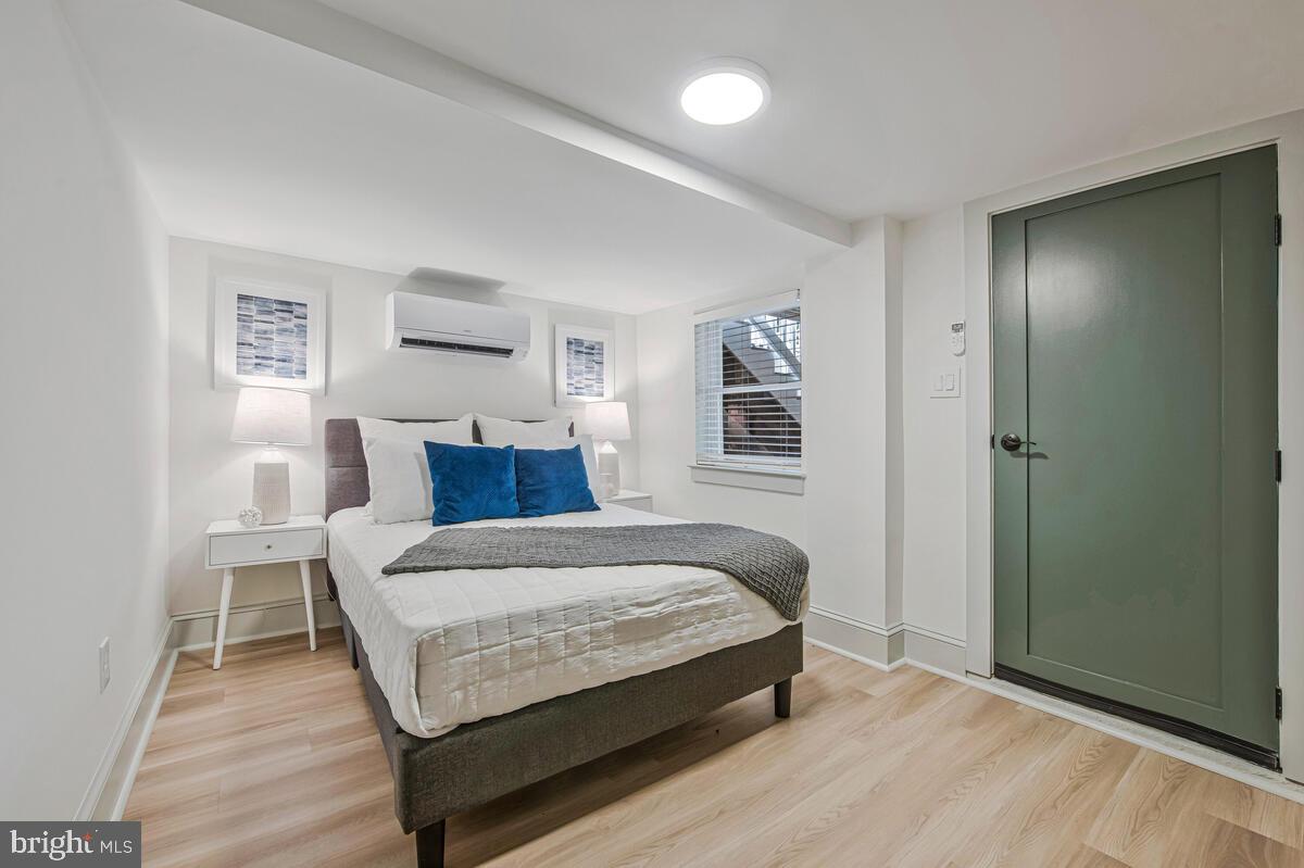 Washington, District Of Columbia, 20011, United States, 4 Bedrooms Bedrooms, ,4 BathroomsBathrooms,Residential,Active,1905358