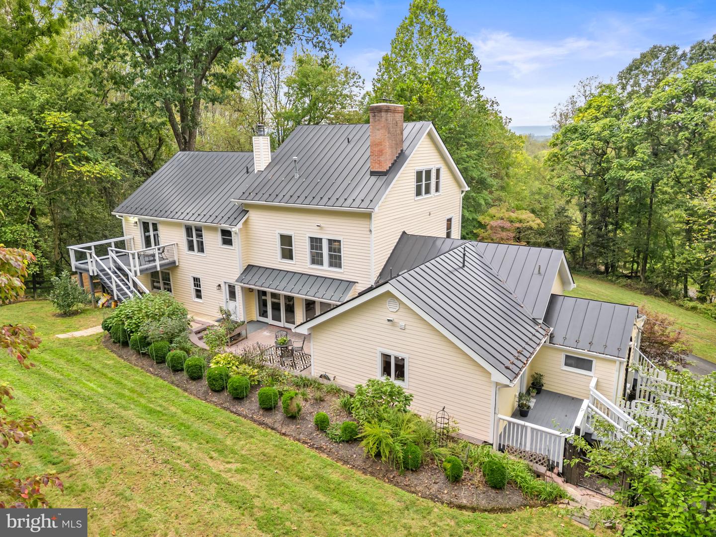 Lovettsville, Virginia, 20180, United States, ,2 BathroomsBathrooms,Residential,Active,1954034