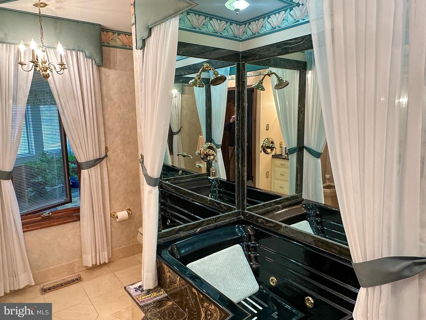 Downingtown, Pennsylvania, 19335, United States, 3 Bedrooms Bedrooms, ,2 BathroomsBathrooms,Residential,Active,1892412