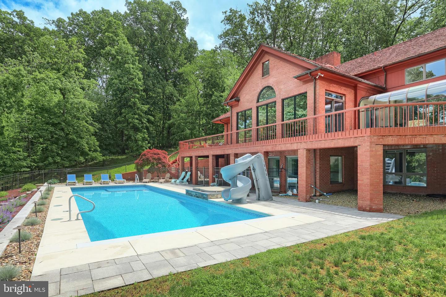 Spring Grove, Pennsylvania, 17362, United States, 6 Bedrooms Bedrooms, ,6 BathroomsBathrooms,Residential,Active,1825088