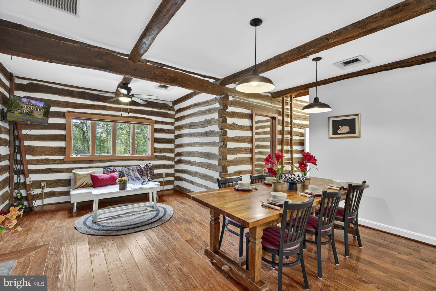 Lovettsville, Virginia, 20180, United States, ,2 BathroomsBathrooms,Residential,Active,1954034