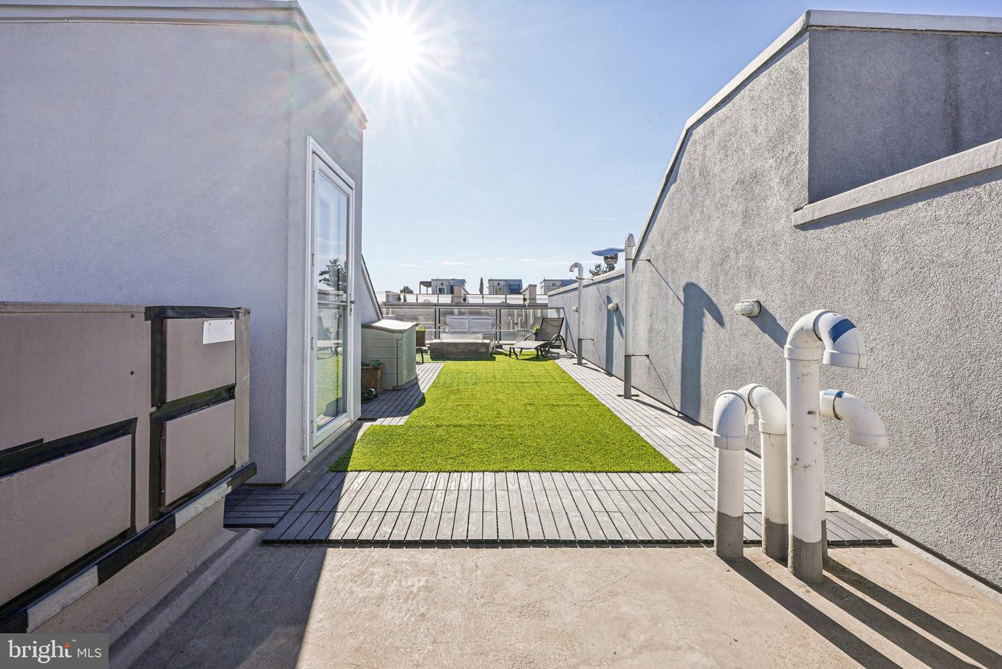 Philadelphia, Pennsylvania, 19147, United States, 4 Bedrooms Bedrooms, ,4 BathroomsBathrooms,Residential,Active,1999178