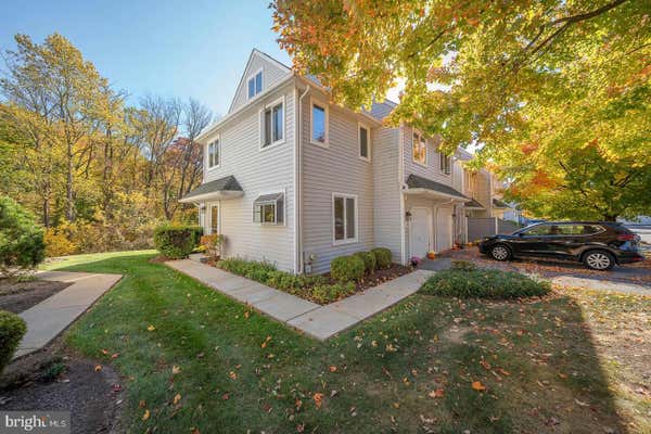 122 W THOMAS CT, KENNETT SQUARE, PA 19348 - Image 1