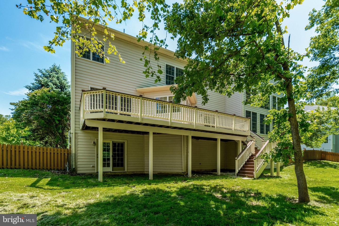 Haymarket, Virginia, 20169, United States, 5 Bedrooms Bedrooms, ,5 BathroomsBathrooms,Residential,Pending,2031766