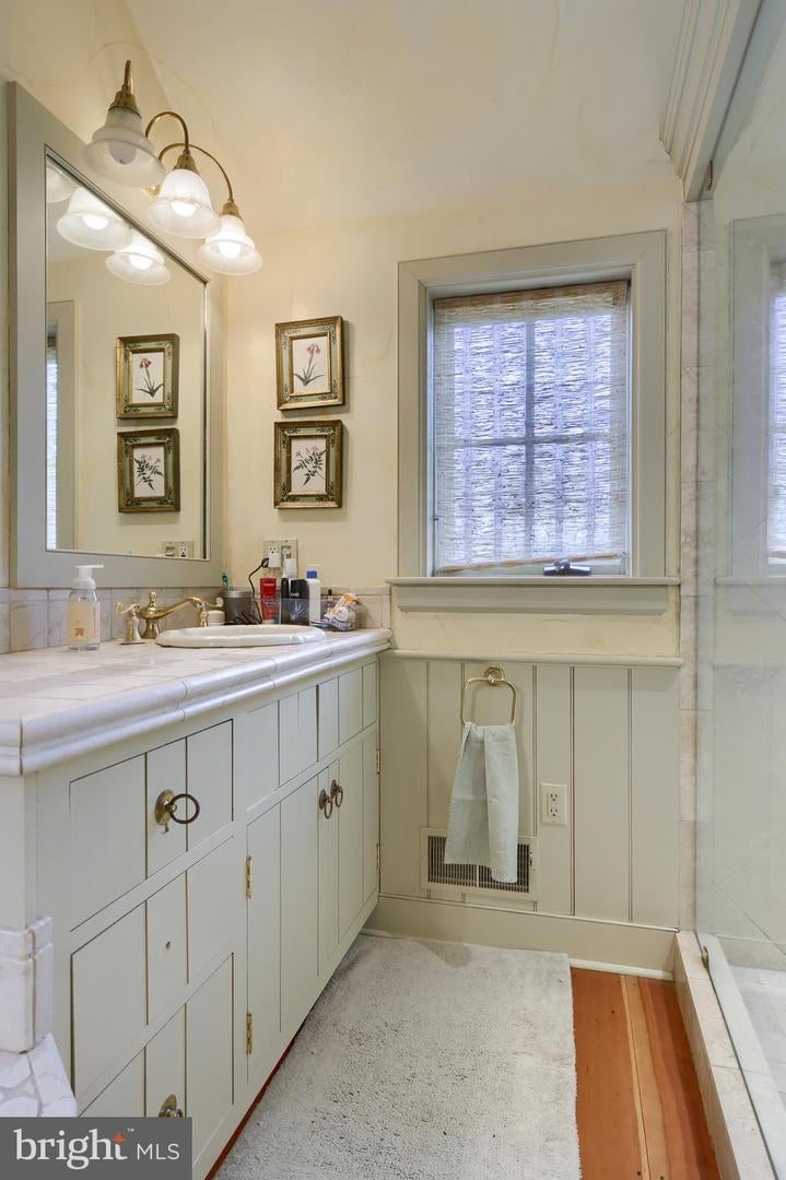 Reading, Pennsylvania, 19606, United States, 5 Bedrooms Bedrooms, ,4 BathroomsBathrooms,Residential,Active,2045028