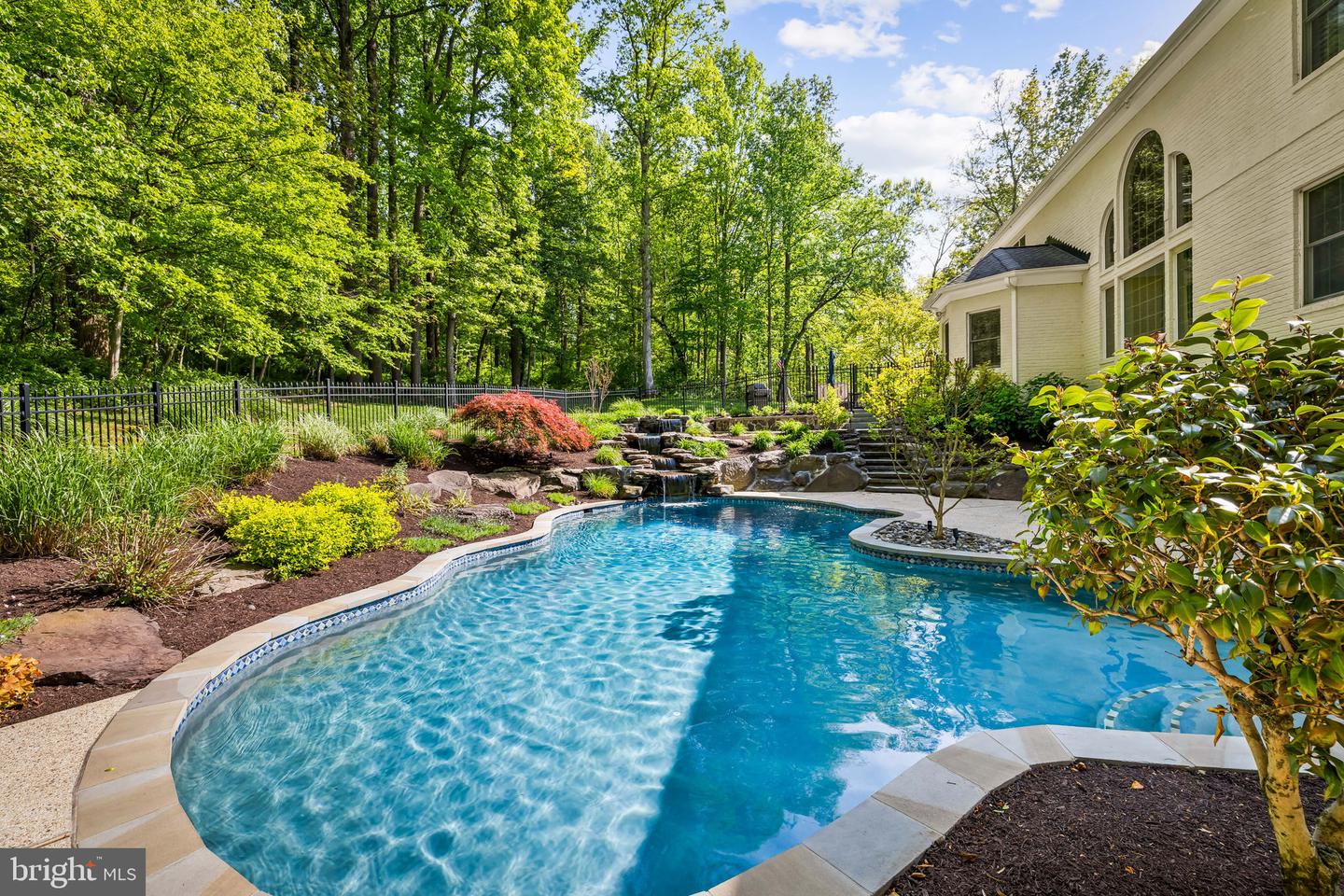 Ellicott City, Maryland, 21042, United States, 5 Bedrooms Bedrooms, ,5 BathroomsBathrooms,Residential,Active,2044187