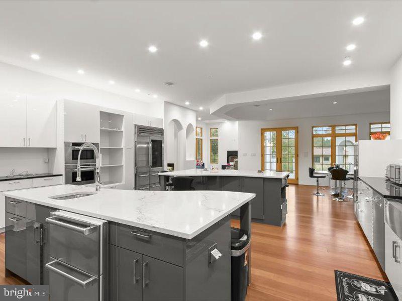 Potomac, Maryland, 20854, United States, 6 Bedrooms Bedrooms, ,7 BathroomsBathrooms,Residential,Active,1927645