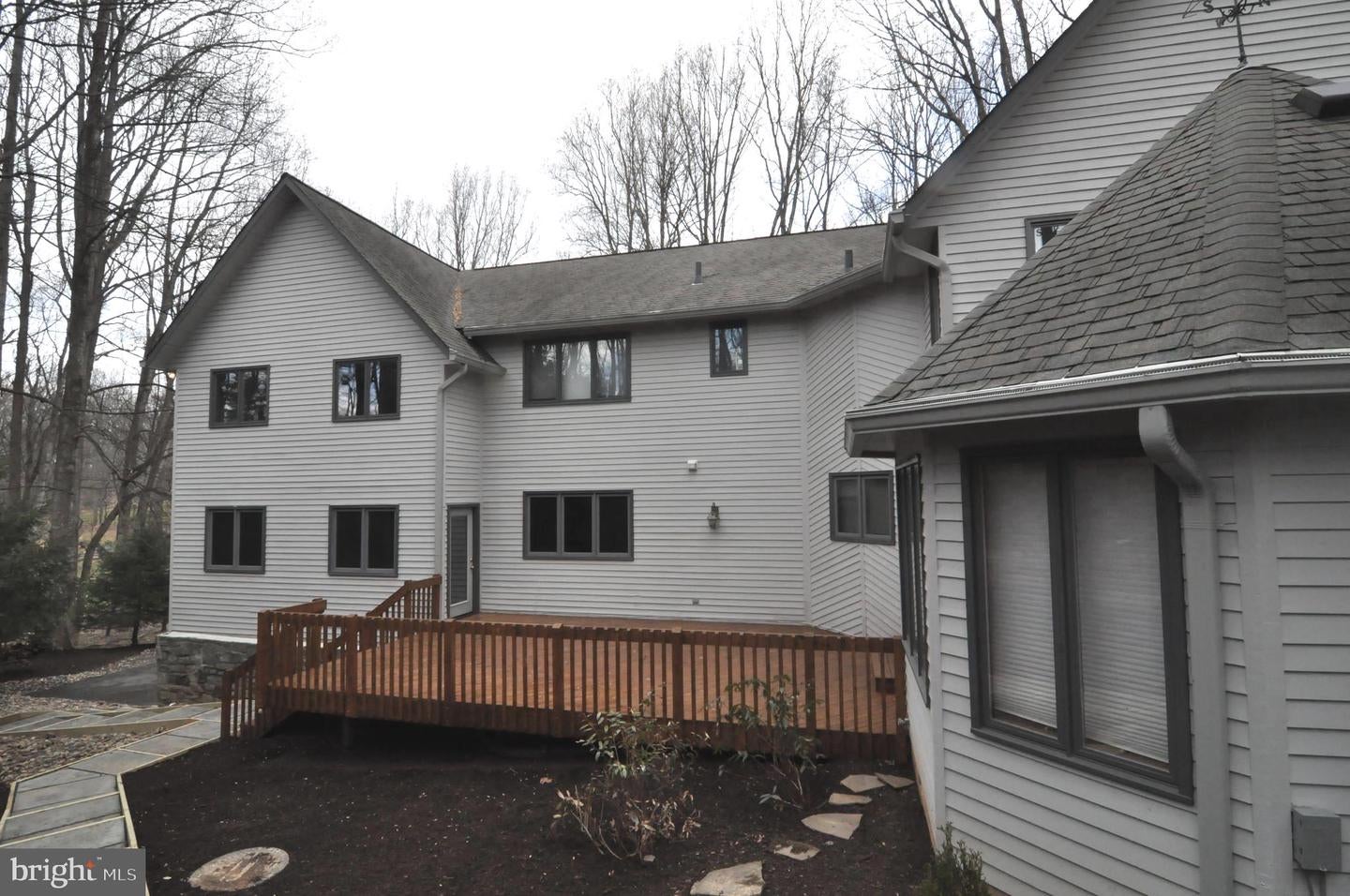 Great Falls, Virginia, 22066, United States, 4 Bedrooms Bedrooms, ,4 BathroomsBathrooms,Residential,Active,1936627