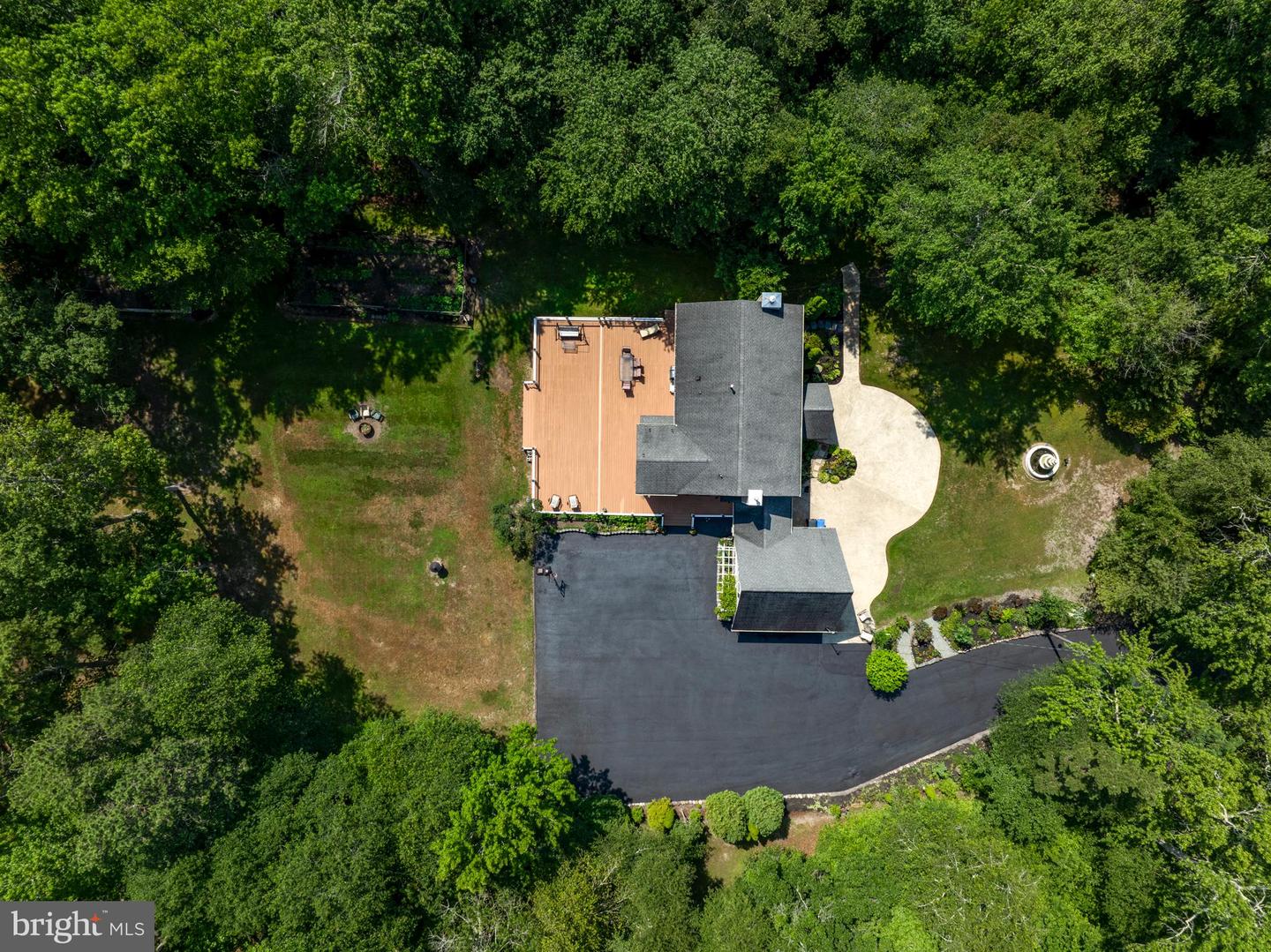 Manahawkin, New Jersey, 08050, United States, 4 Bedrooms Bedrooms, ,3 BathroomsBathrooms,Residential,Active,1879973