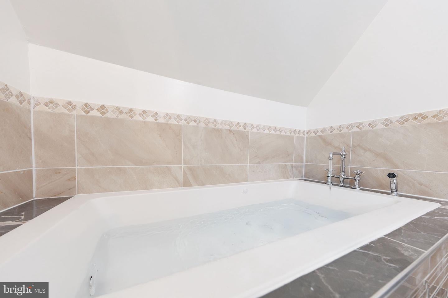 Washington, District Of Columbia, 20018, United States, 6 Bedrooms Bedrooms, ,5 BathroomsBathrooms,Residential,Active,1964489