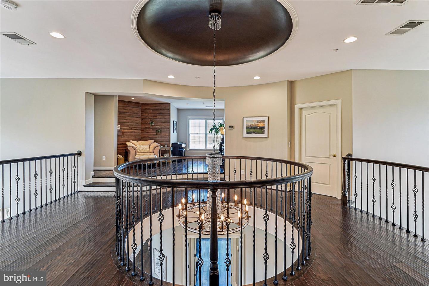 Leesburg, Virginia, 20175, United States, 5 Bedrooms Bedrooms, ,6 BathroomsBathrooms,Residential,Active,1987213