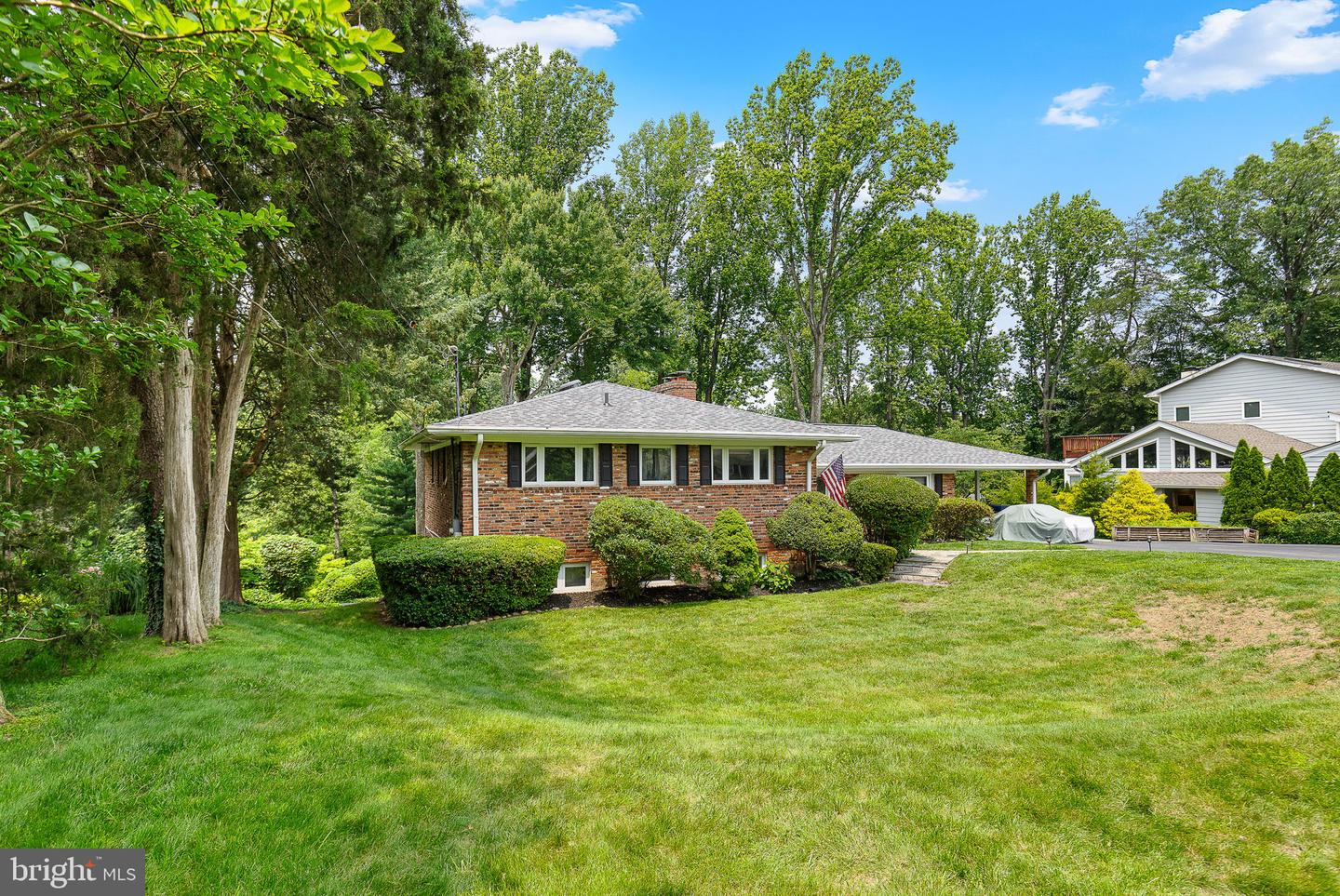 Falls Church, Virginia, 22041, United States, ,3 BathroomsBathrooms,Residential,Active,1843858
