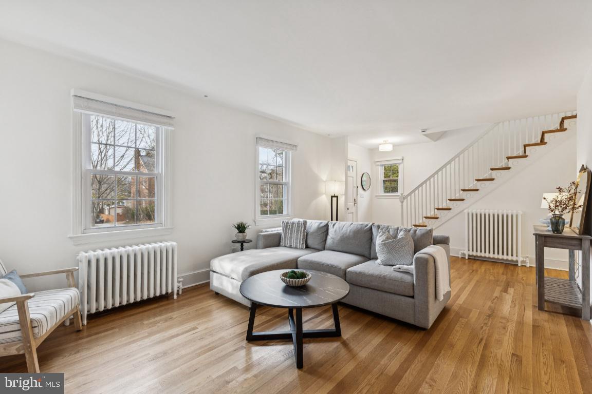 Arlington, Virginia, 22203, United States, 3 Bedrooms Bedrooms, ,3 BathroomsBathrooms,Residential,Active,2007962