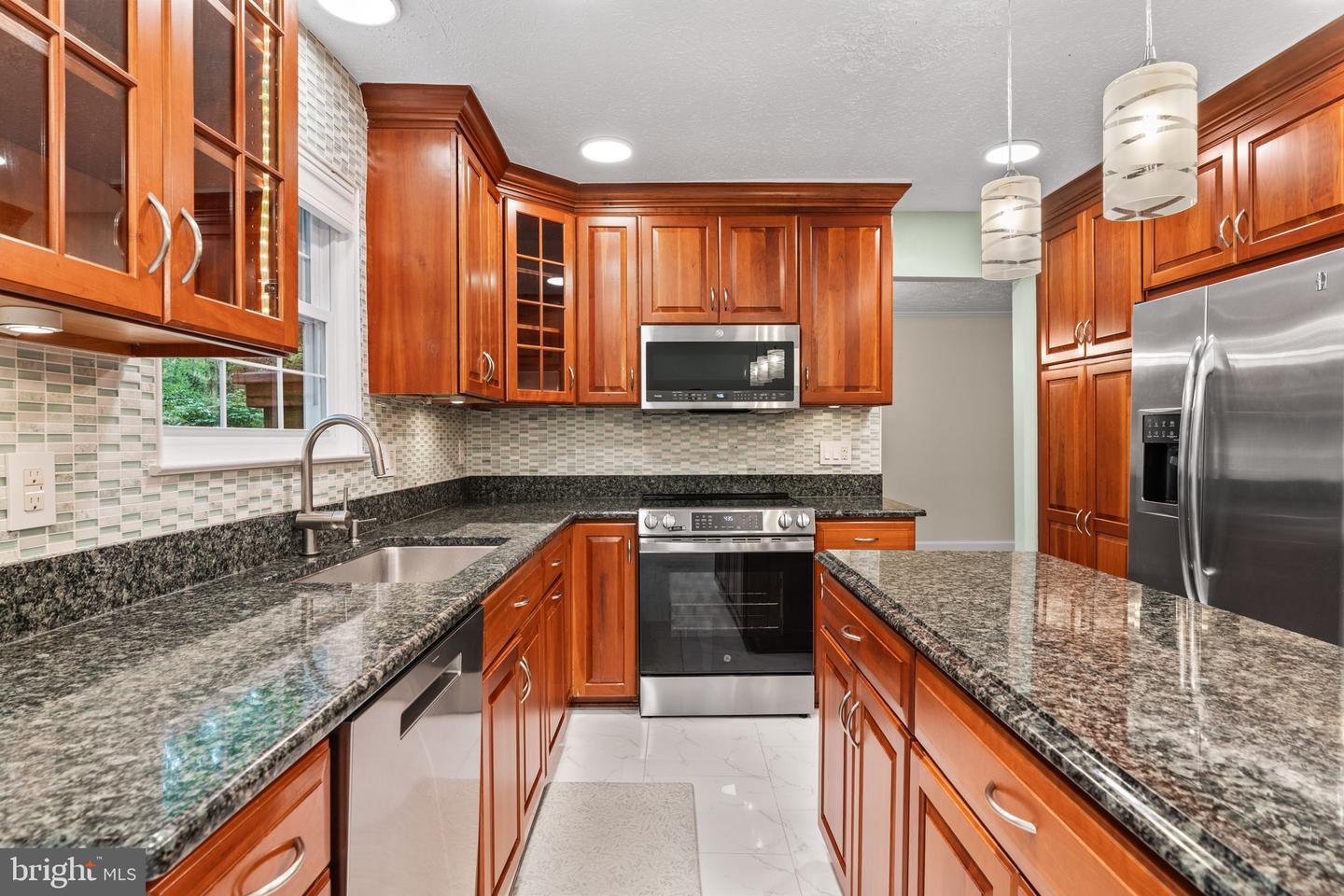 Reston, Virginia, 20191, United States, 3 Bedrooms Bedrooms, ,3 BathroomsBathrooms,Residential,Active,2044995