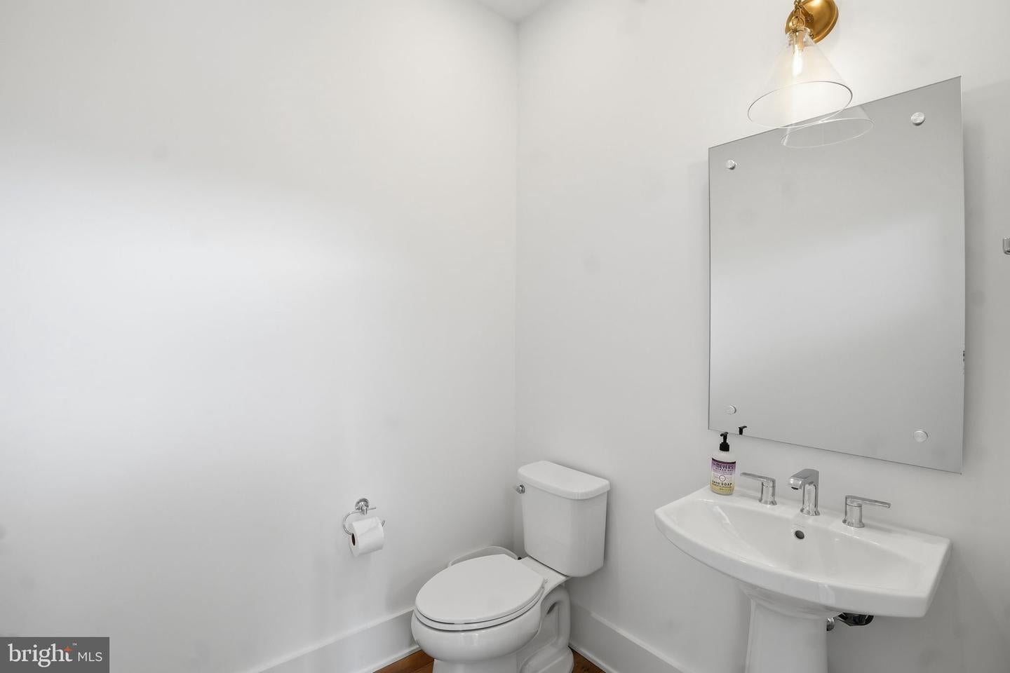 Potomac, Maryland, 20854, United States, 3 Bedrooms Bedrooms, ,5 BathroomsBathrooms,Residential,Active,2044555