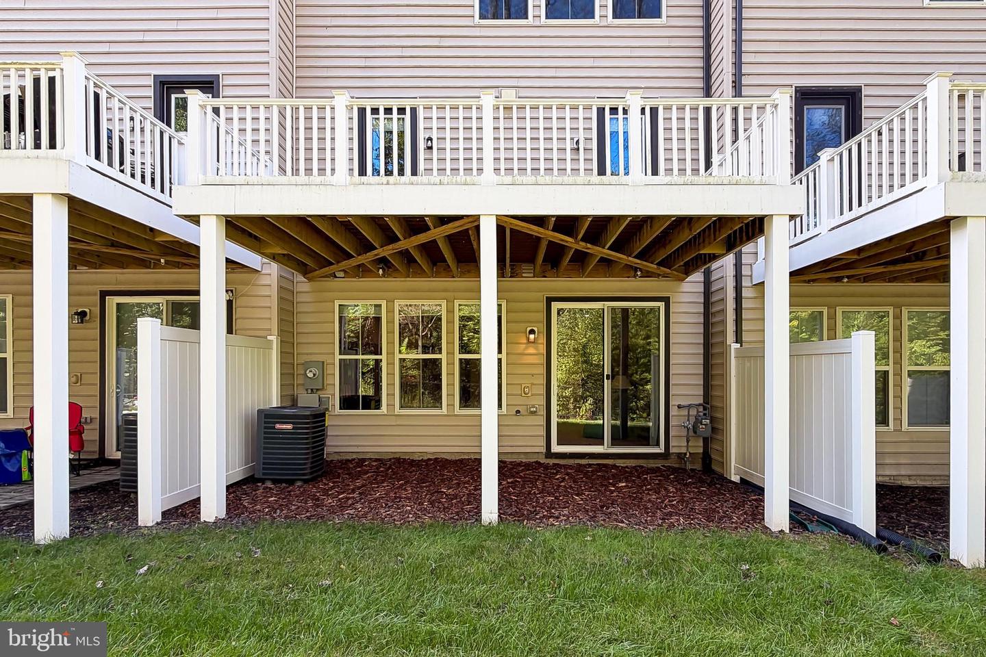 Fairfax, Virginia, 22033, United States, 4 Bedrooms Bedrooms, ,5 BathroomsBathrooms,Residential,Active,1992238