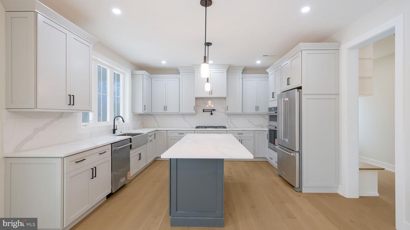 Doylestown, Pennsylvania, 18902, United States, 4 Bedrooms Bedrooms, ,5 BathroomsBathrooms,Residential,Active,1702887