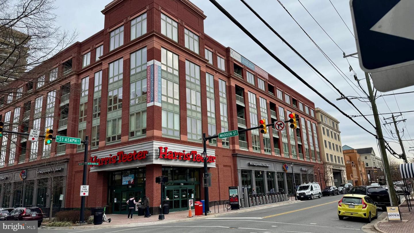 Alexandria, Virginia, 22314, United States, 3 Bedrooms Bedrooms, ,4 BathroomsBathrooms,Residential,Active,1933713