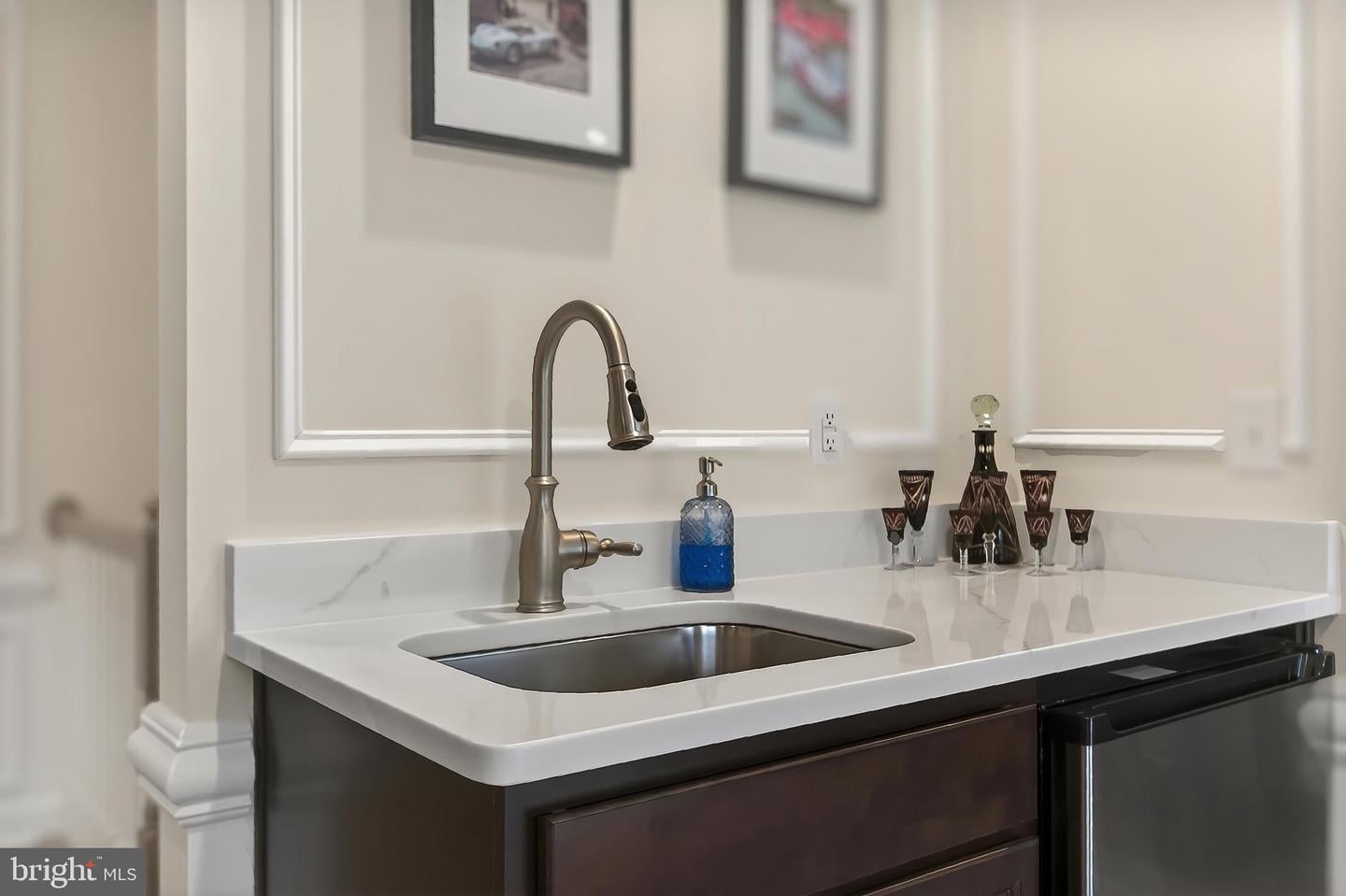 Fairfax, Virginia, 22033, United States, 4 Bedrooms Bedrooms, ,5 BathroomsBathrooms,Residential,Active,2010219