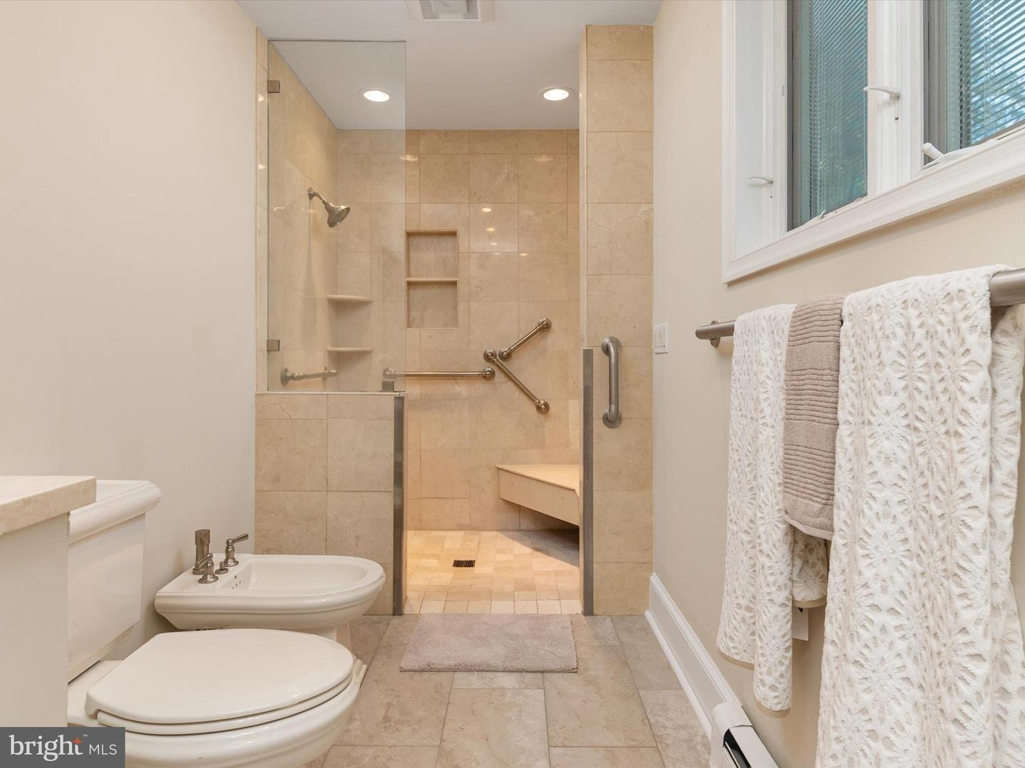 Edgewater, Maryland, 21037, United States, 3 Bedrooms Bedrooms, ,4 BathroomsBathrooms,Residential,Active,1965993