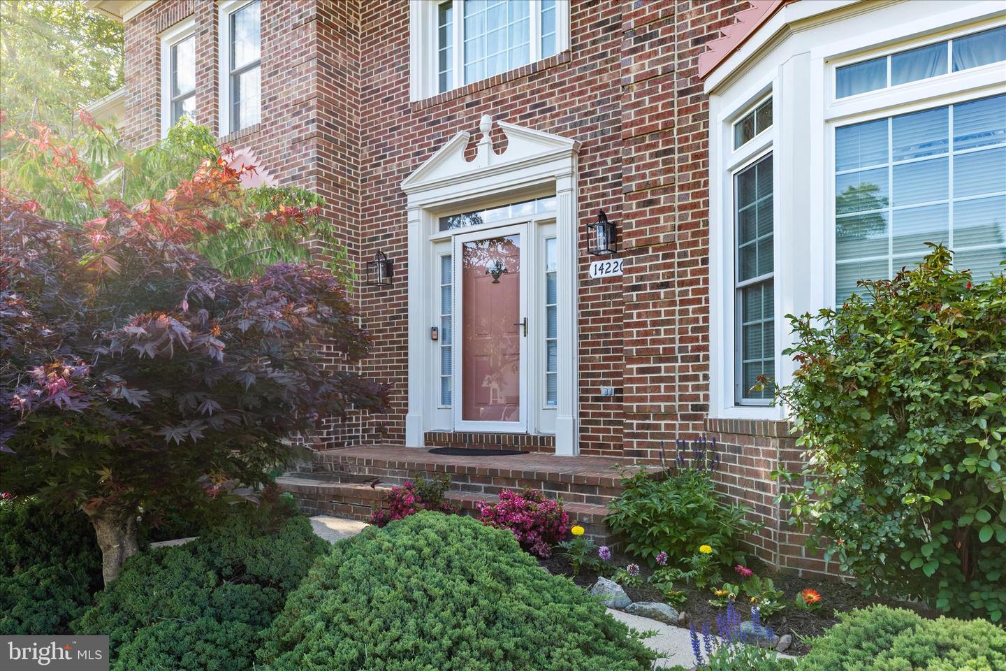 Centreville, Virginia, 20121, United States, 4 Bedrooms Bedrooms, ,3 BathroomsBathrooms,Residential,Contingent,2045785