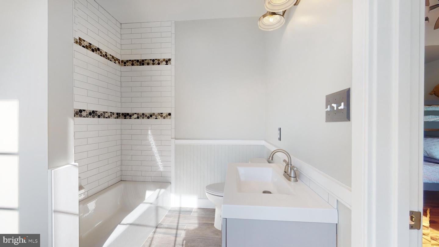 Broomall, Pennsylvania, 19008, United States, 6 Bedrooms Bedrooms, ,8 BathroomsBathrooms,Residential,Active,1738458