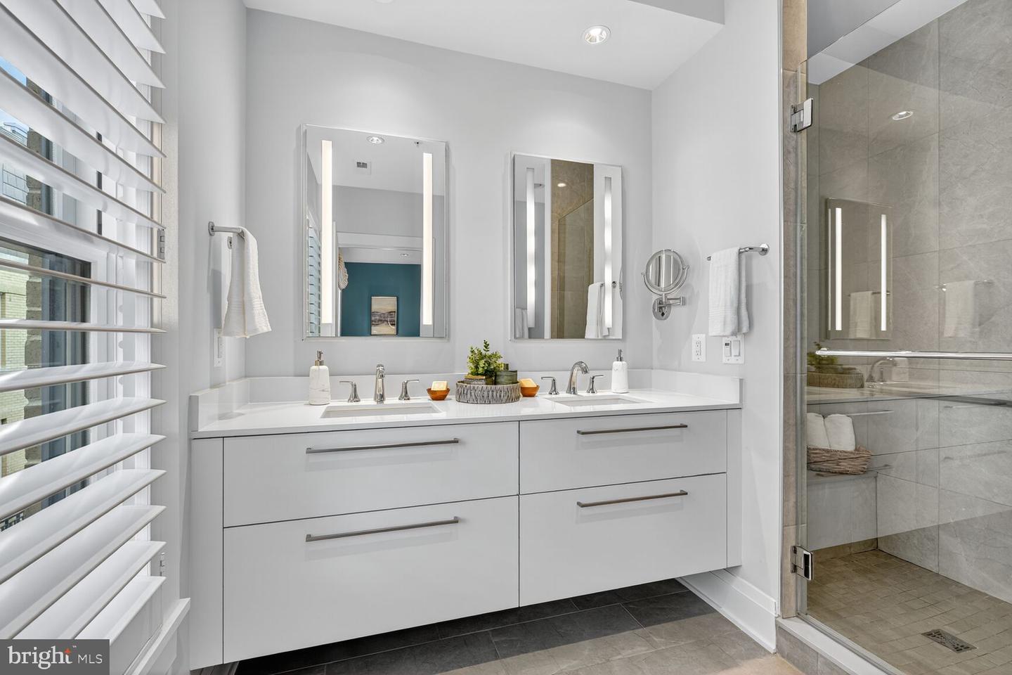 Alexandria, Virginia, 22314, United States, 4 Bedrooms Bedrooms, ,5 BathroomsBathrooms,Residential,Active,1959984