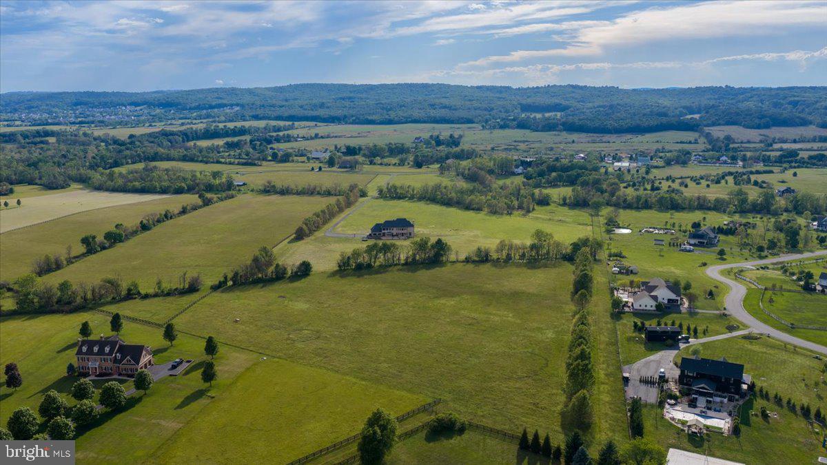 Leesburg, Virginia, 20176, United States, 4 Bedrooms Bedrooms, ,7 BathroomsBathrooms,Residential,Active,2045788