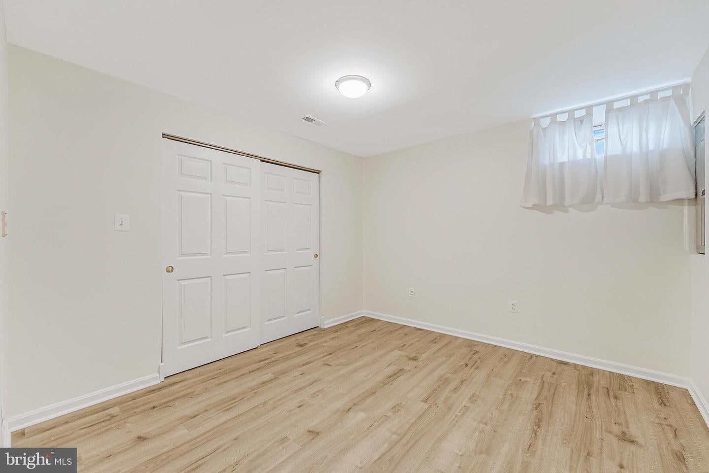 Ashburn, Virginia, 20147, United States, 5 Bedrooms Bedrooms, ,4 BathroomsBathrooms,Residential,Active,1961920