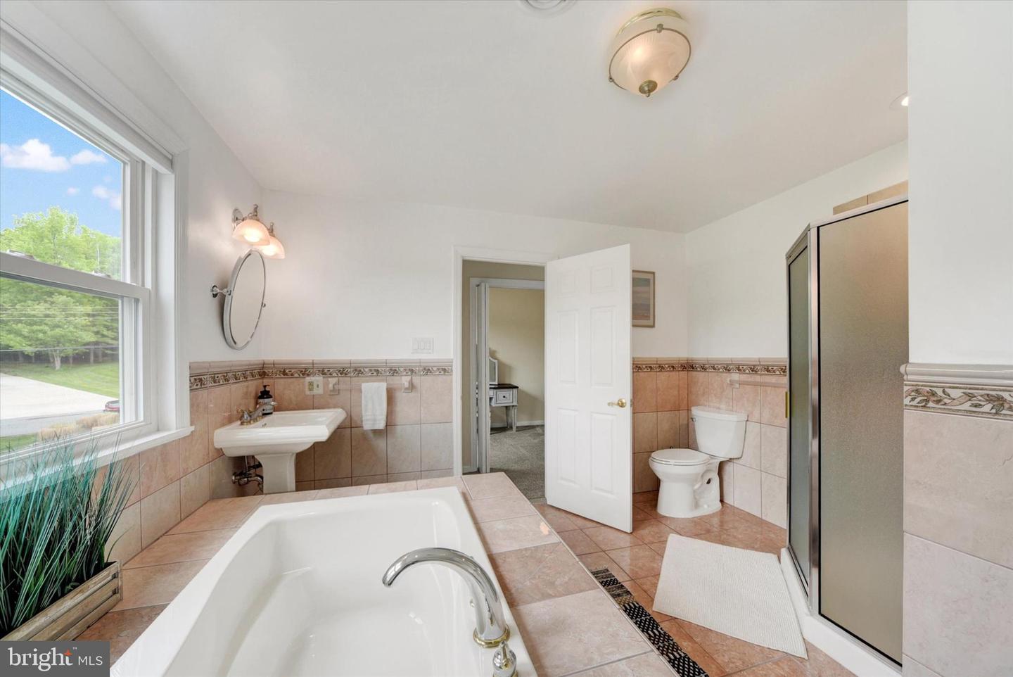 North East, Maryland, 21901, United States, 4 Bedrooms Bedrooms, ,3 BathroomsBathrooms,Residential,Pending,2045514