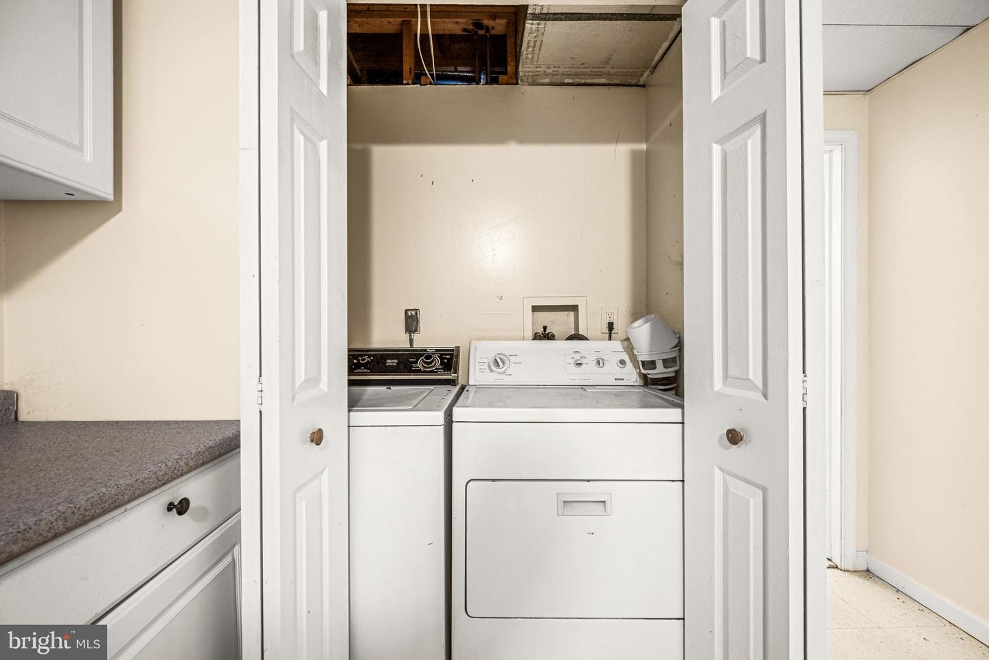 Wallingford, Pennsylvania, 19086, United States, 5 Bedrooms Bedrooms, ,6 BathroomsBathrooms,Residential,Active,1869134