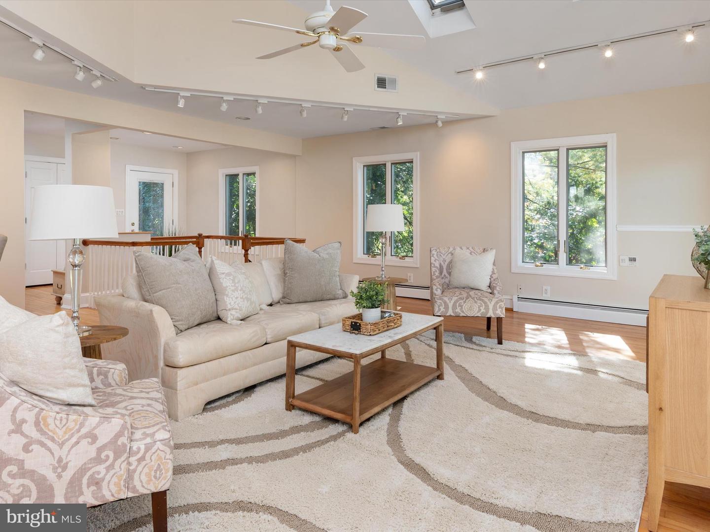 Edgewater, Maryland, 21037, United States, 3 Bedrooms Bedrooms, ,4 BathroomsBathrooms,Residential,Active,1965993