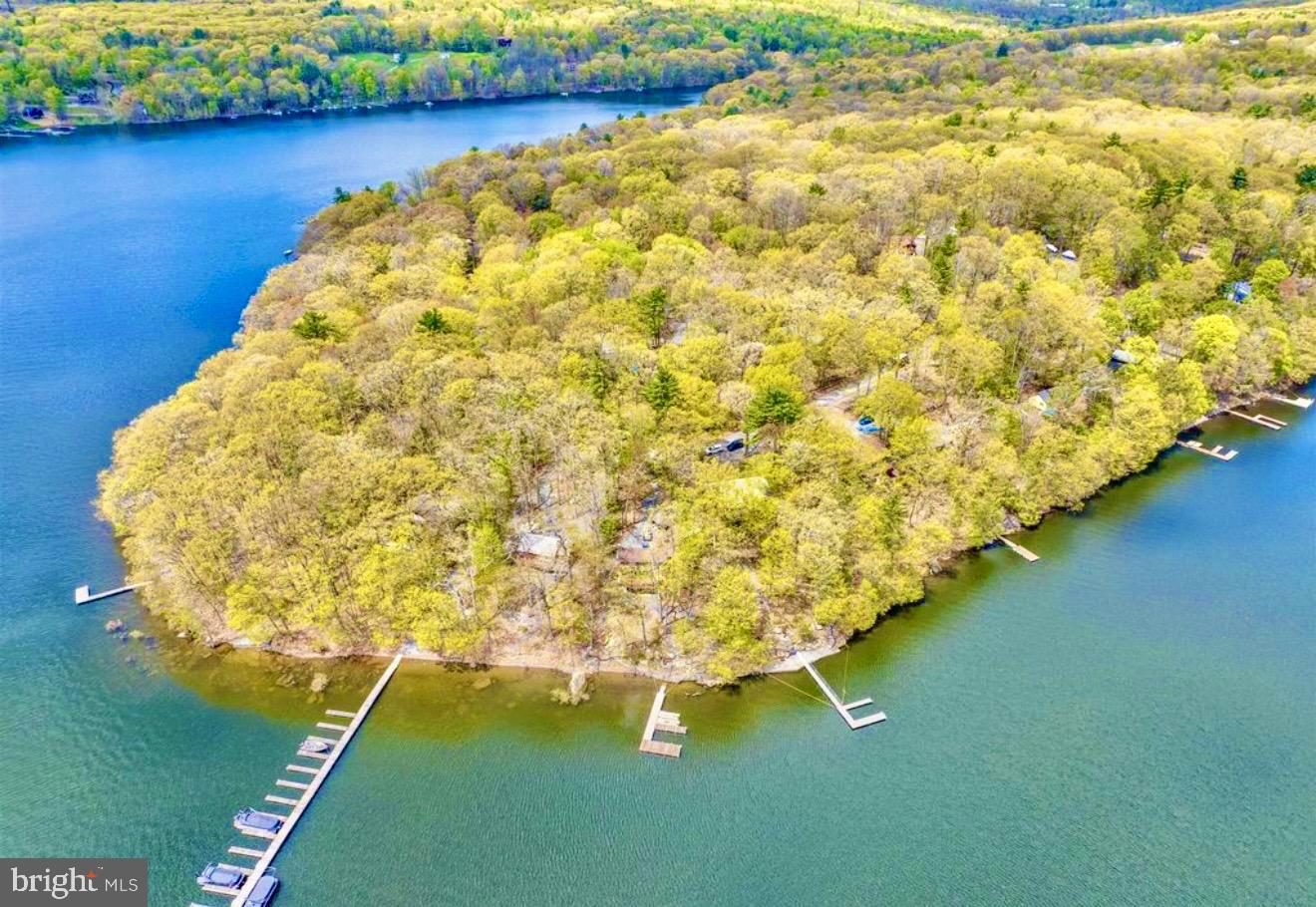 Lakeville, Pennsylvania, 18438, United States, 4 Bedrooms Bedrooms, ,2 BathroomsBathrooms,Residential,Active,2007650