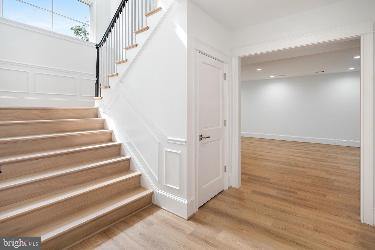 Arlington, Virginia, 22201, United States, 7 Bedrooms Bedrooms, ,8 BathroomsBathrooms,Residential,Active,1944105