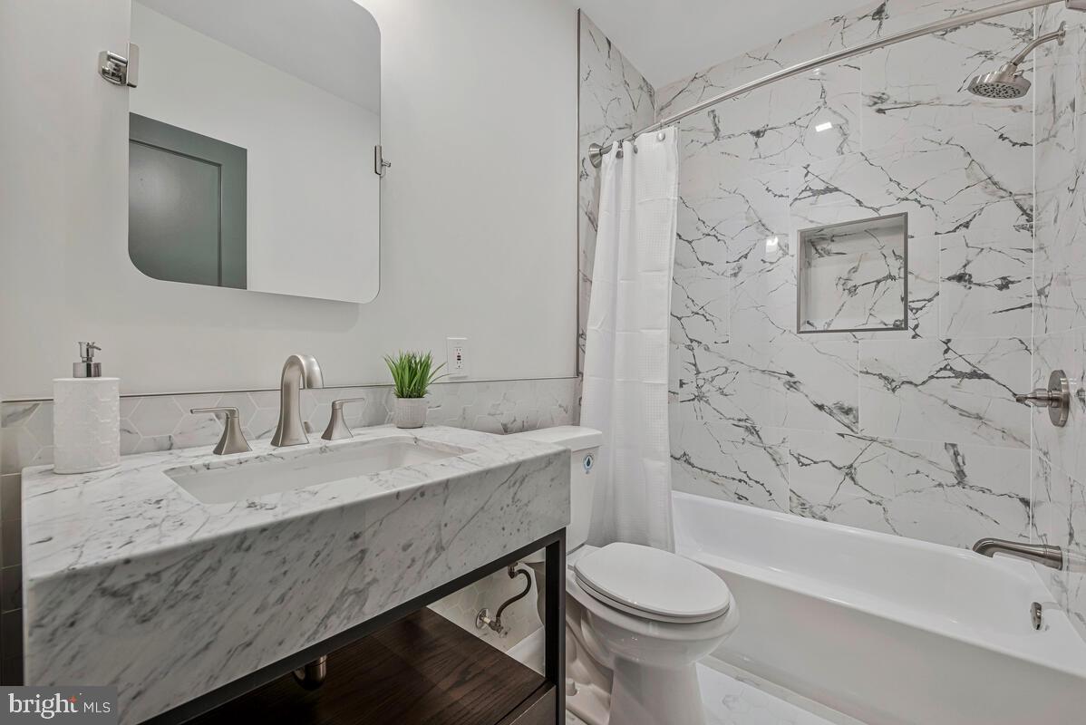 Washington, District Of Columbia, 20011, United States, 4 Bedrooms Bedrooms, ,4 BathroomsBathrooms,Residential,Active,1905358