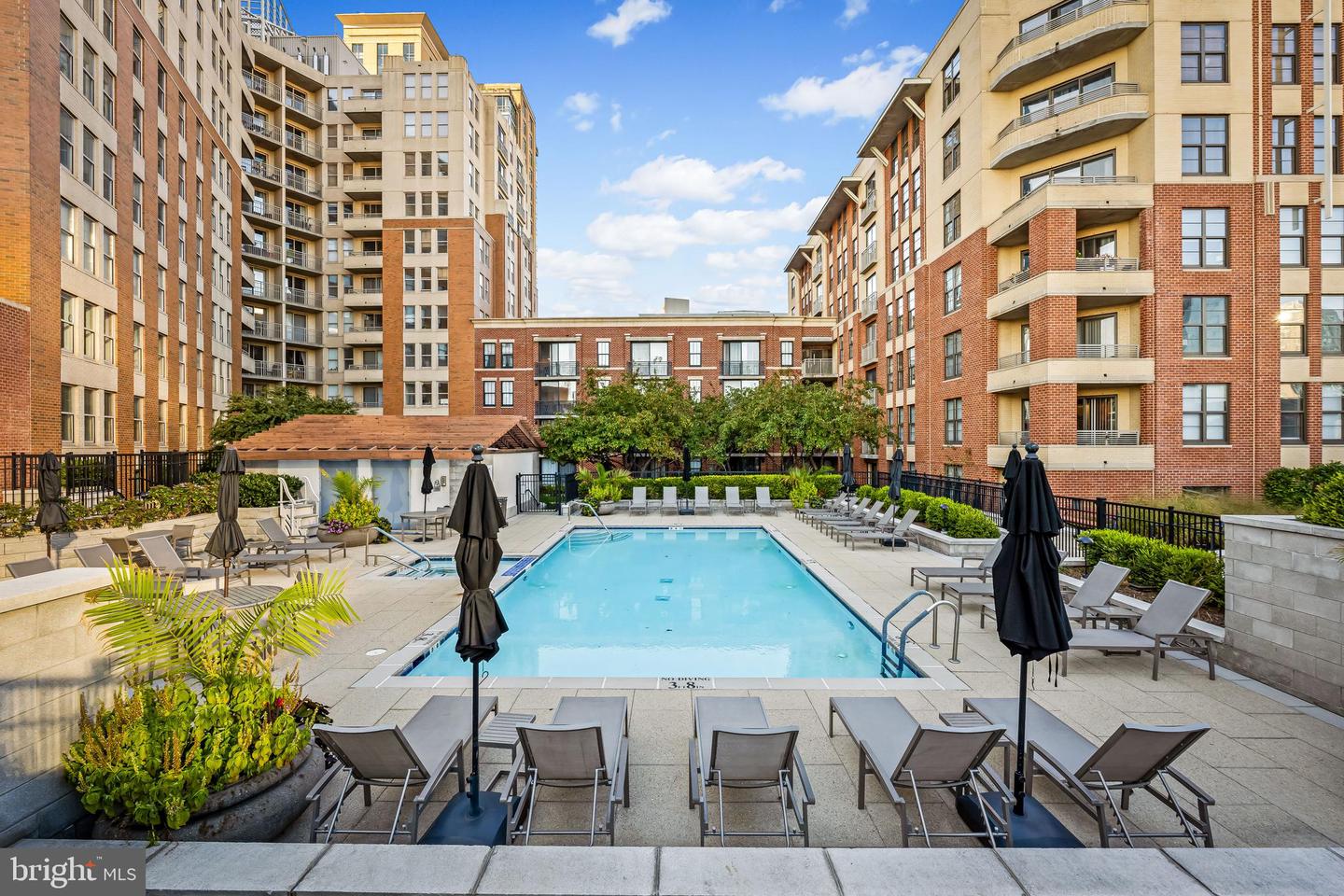 Baltimore, Maryland, 21202, United States, 3 Bedrooms Bedrooms, ,4 BathroomsBathrooms,Residential,Active,1963429