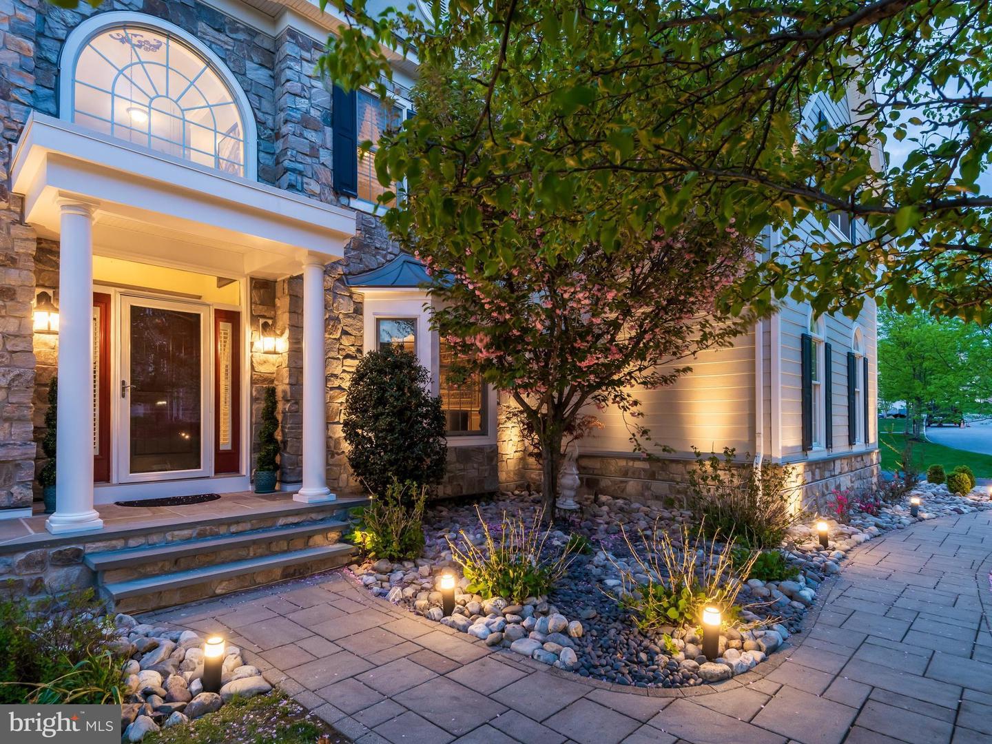 Newtown Square, Pennsylvania, 19073, United States, 4 Bedrooms Bedrooms, ,4 BathroomsBathrooms,Residential,Active,2042221