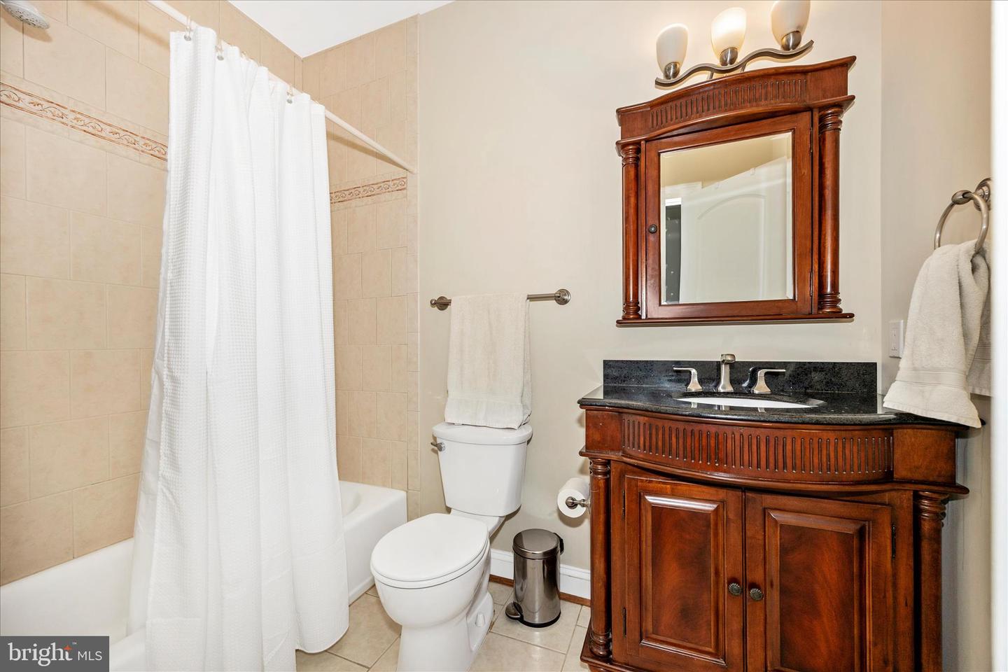 Kensington, Maryland, 20895, United States, 5 Bedrooms Bedrooms, ,5 BathroomsBathrooms,Residential,Active,2044984