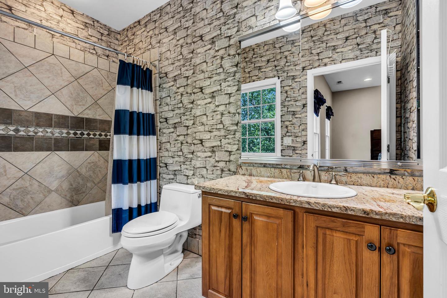 Farmingdale, New Jersey, 07727, United States, ,6 BathroomsBathrooms,Residential,Active,1868131